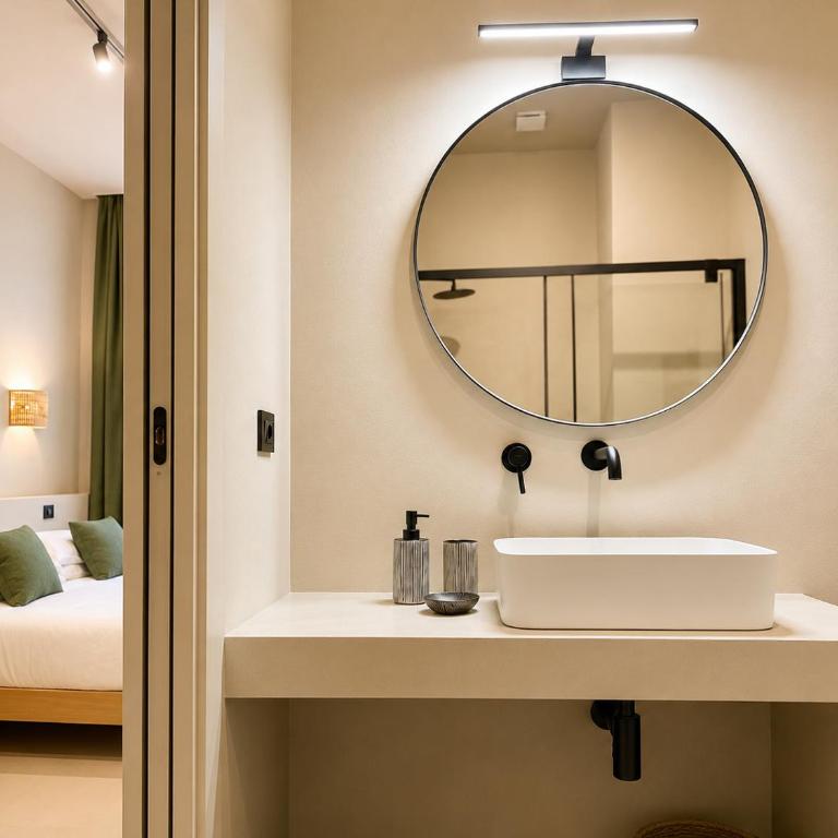 CARBONE XXI - Deluxe Double Room with Bath - 7