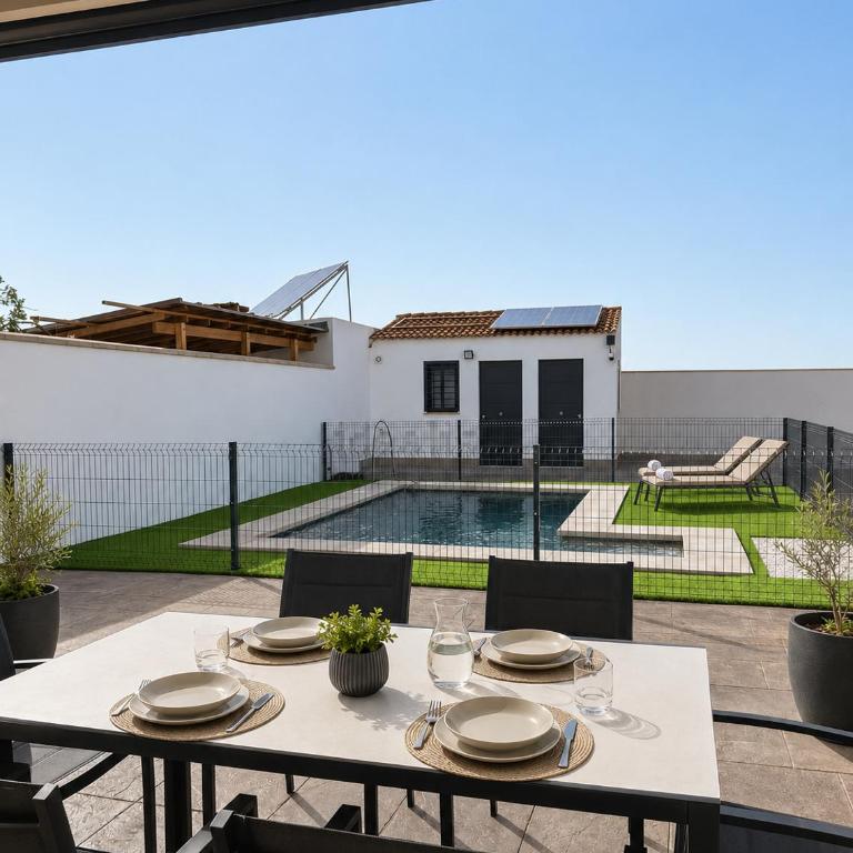 Chiclana Factoryrooms - Two-Bedroom House - 3