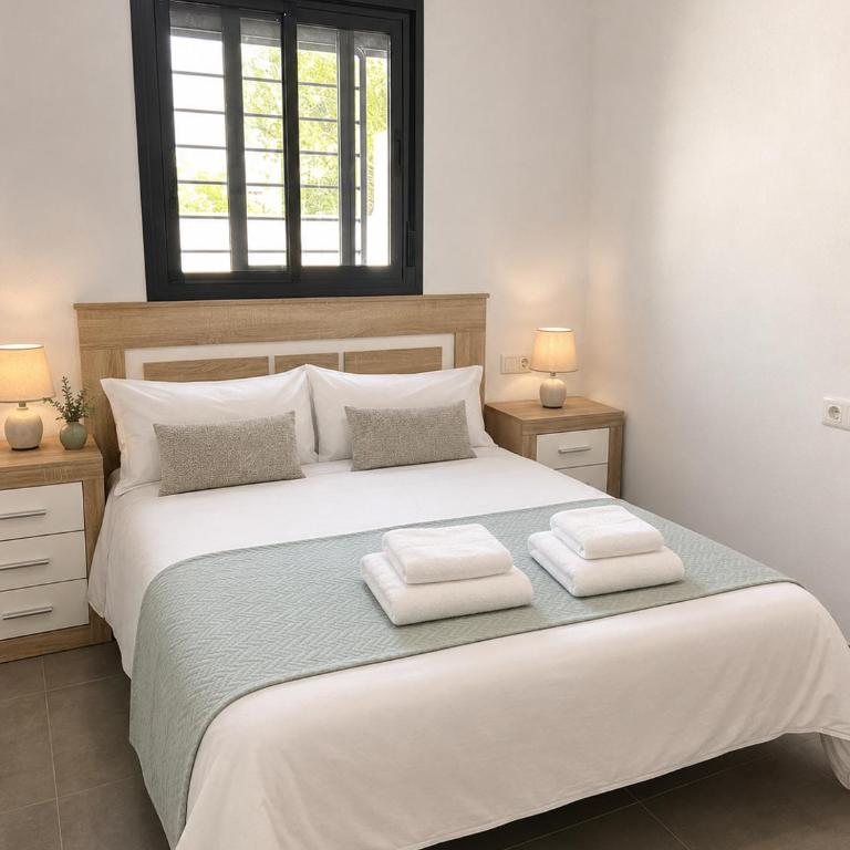 Chiclana Factoryrooms - Two-Bedroom House - 7