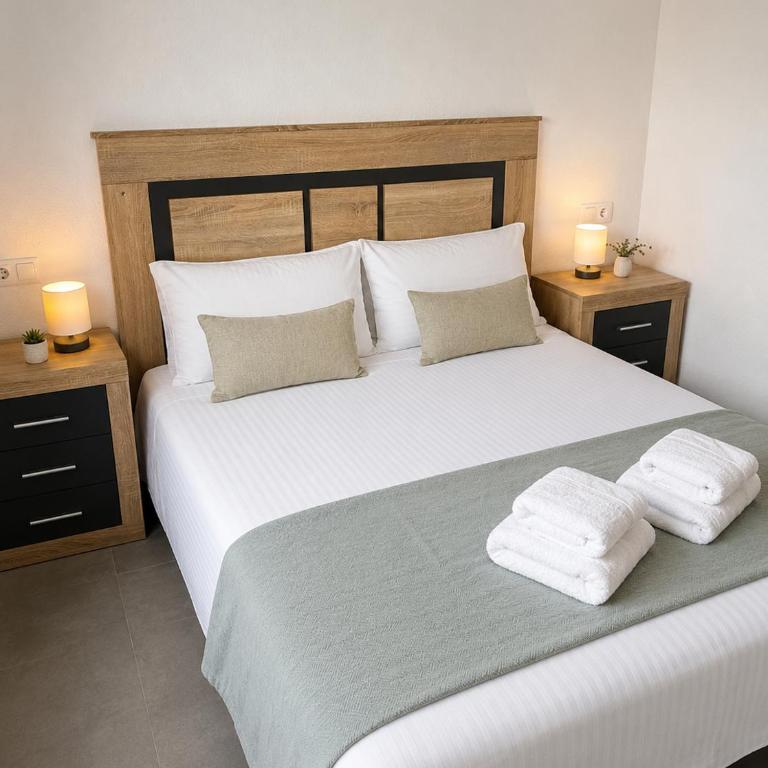 Chiclana Factoryrooms - Two-Bedroom House - 9