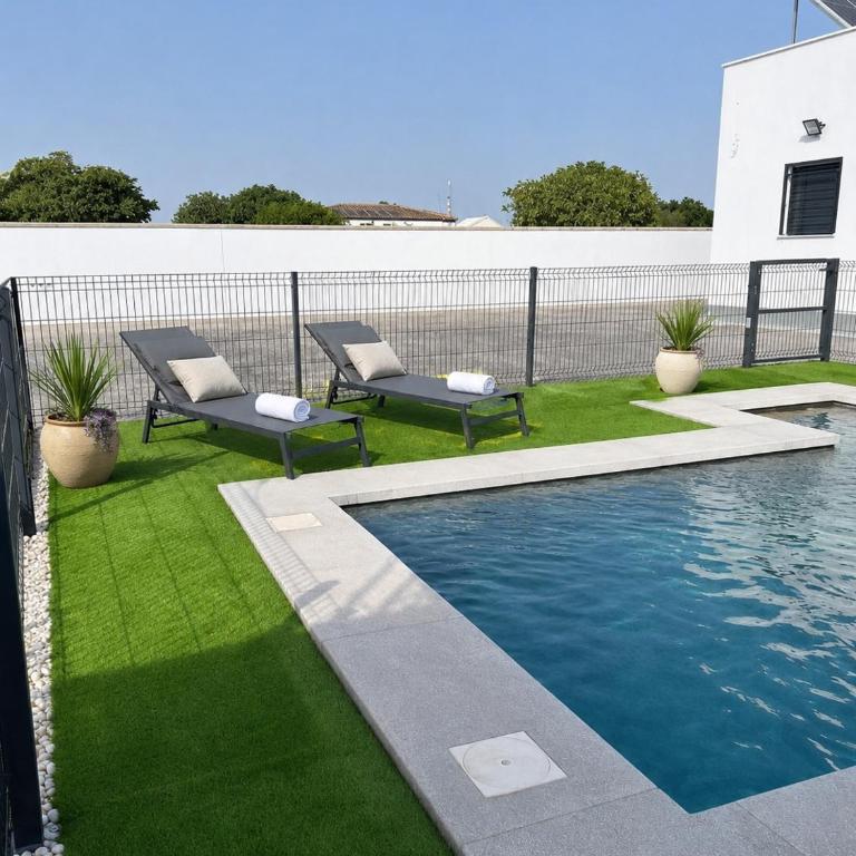 Chiclana Factoryrooms - Two-Bedroom House - 2