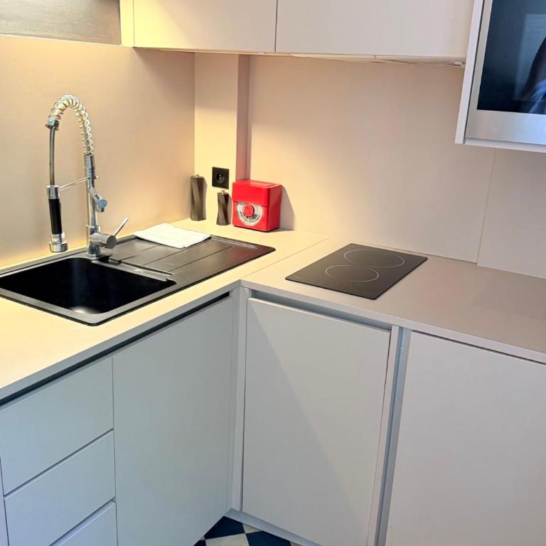 L'Auguste - métro A D - Coeur de Lyon - Apartment - 9