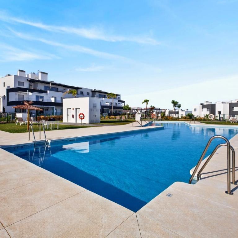 Casa Palmera Stylish Garden Apt Pool Estepona - Two-Bedroom Apartment with Terrace - 2