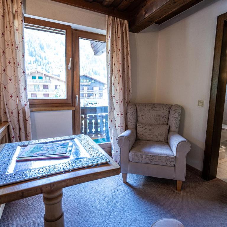 Pension Hartenfels - Doppelzimmer mit Balkon - 38