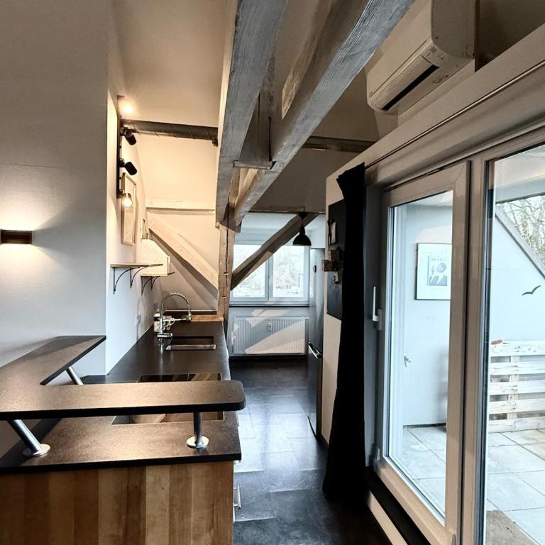 Einzigartige Dachgeschoss-Loft mit Dachterrasse Augsburg - Three-Bedroom Loft Apartment - 7