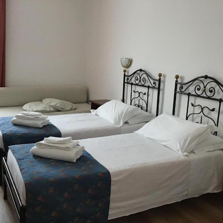 Hotel San Giorgio - Camera Doppia con Letti Singoli - 1