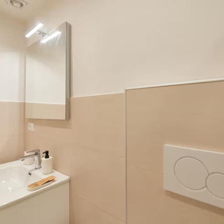 Garibaldi - Prime Location 1-Bedroom near Università per Stranieri - Appartamento con 1 Camera da Letto - 1