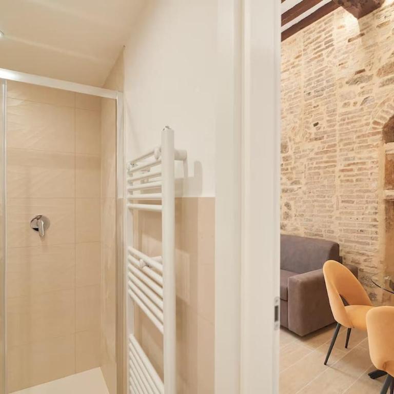Garibaldi - Prime Location 1-Bedroom near Università per Stranieri - Appartamento con 1 Camera da Letto - 19