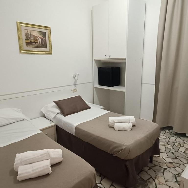 Hotel Cilene - Camera Doppia con Letti Singoli - 1