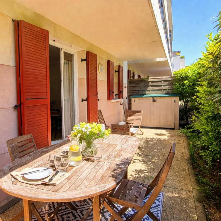 Spacious Family Apartment near Disneyland with Garden, AC and Parking - Appartement - Vue sur Jardin - 8