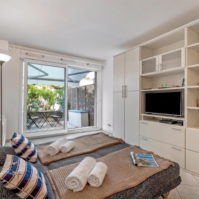 Appartement Les Jasmins - Happy Rentals - Studio avec Vue sur Jardin - 8