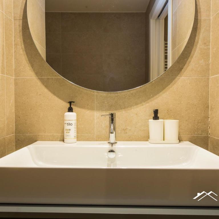 Waterfront · 1BR · Terrace · Parking · Tilo Genoa - Appartamento Monolocale con Balcone - 22