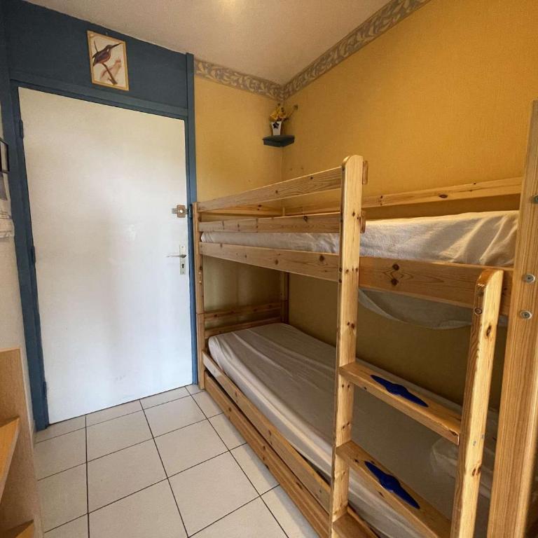 Studio cabine avec piscine proche plage et commerces - FR-1-328-156 - Estudio - 8