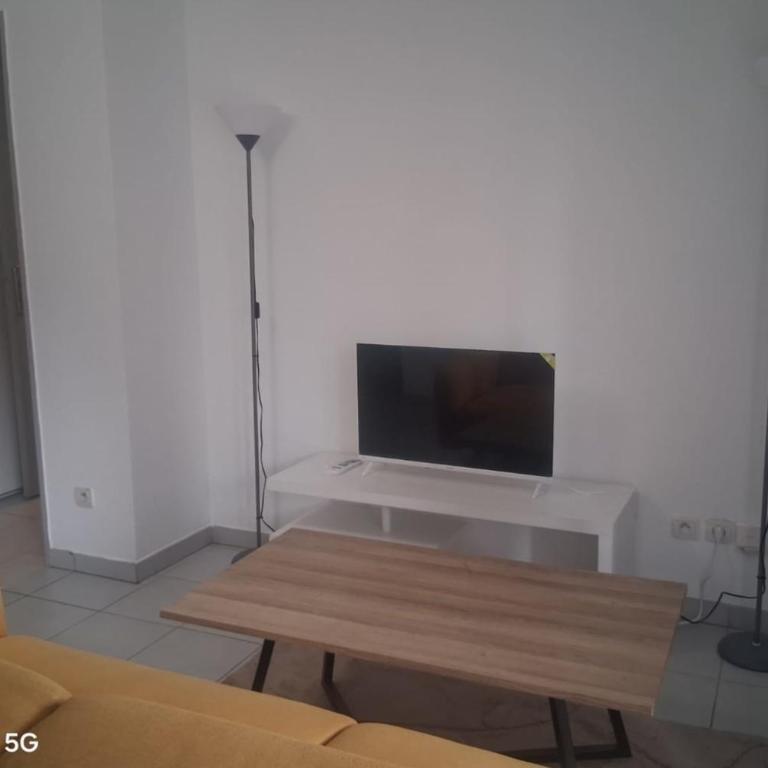 Charmant appartement avec balcon à Avignon - Appartement - 3