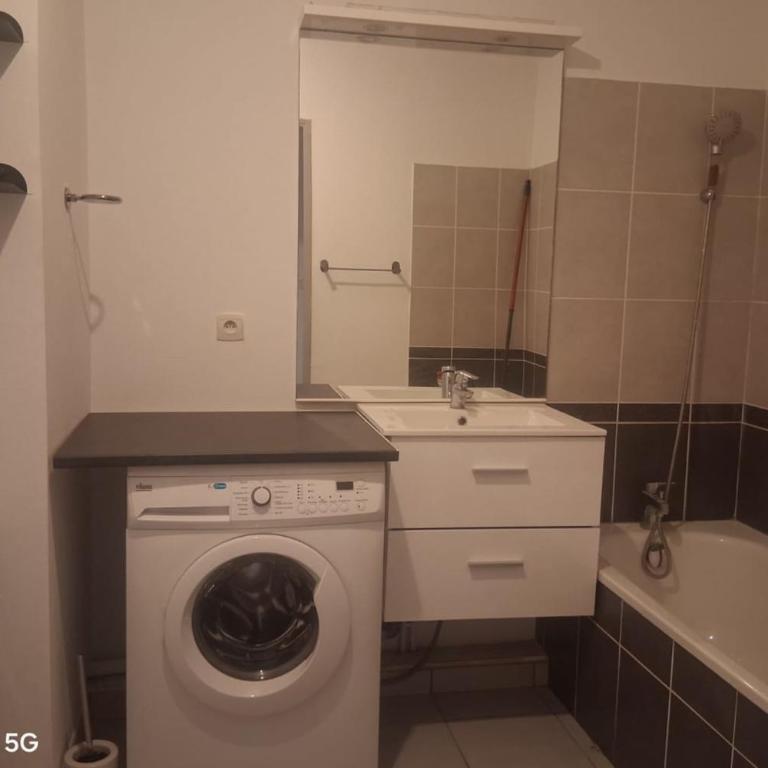 Charmant appartement avec balcon à Avignon - Appartement - 8