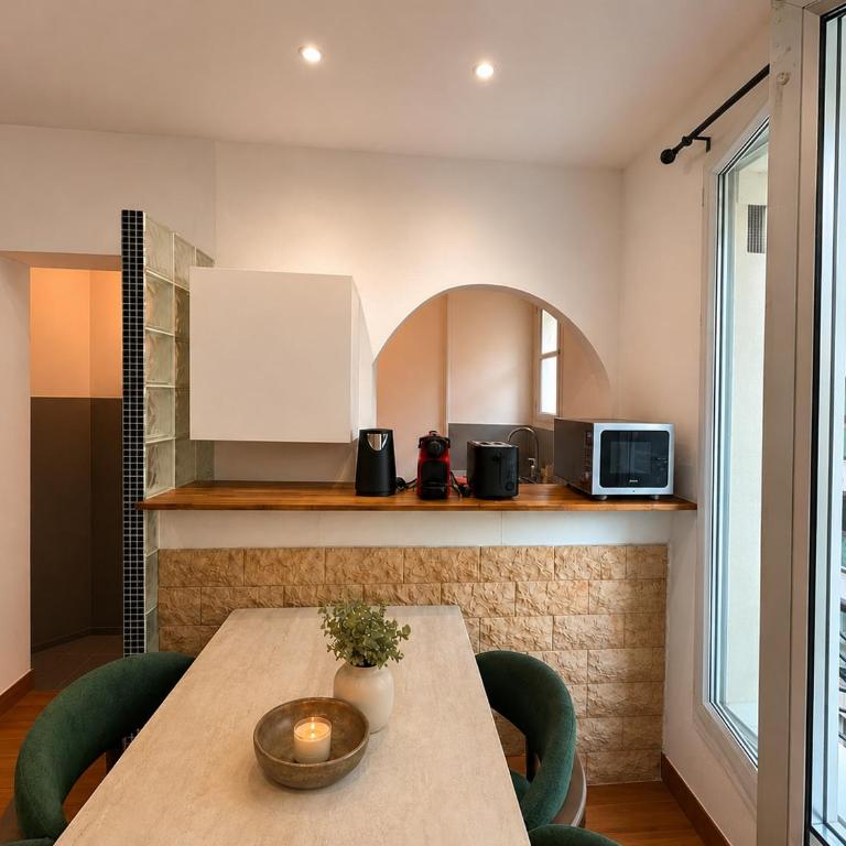 1BR Flat with Mezzanine Near Eiffel Tower & Metro - Appartement 1 Chambre - 2