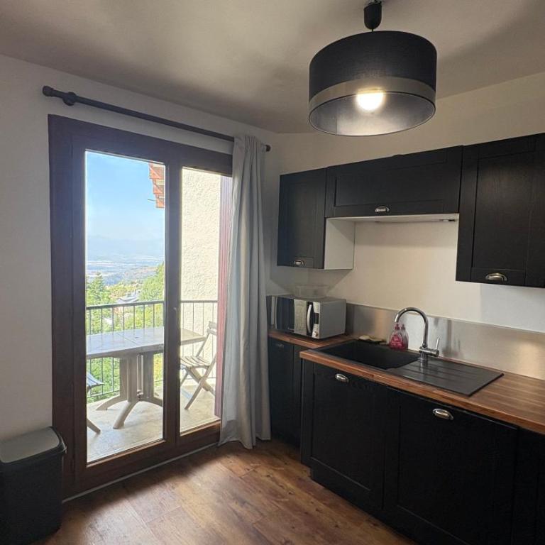 Confortable appartement familial, vue, baignoire - Appartement - 9