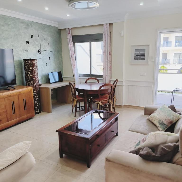 Beautiful Duplex in Oliva Nova - Apartamento de 3 dormitorios - 1