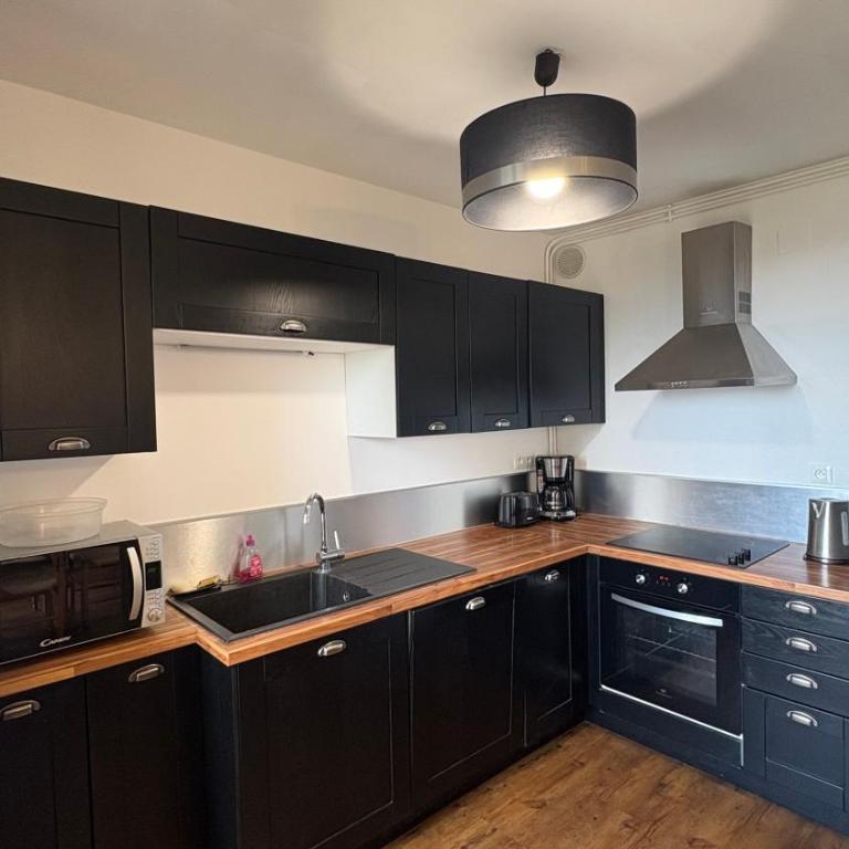 Confortable appartement familial, vue, baignoire - Appartement - 8