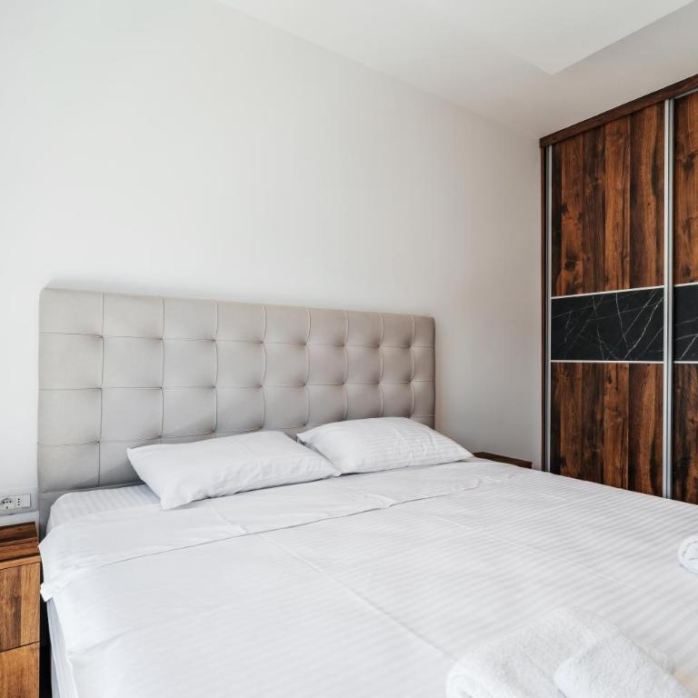 Central Apartments Budva - Apartman sa Balkonom - 6