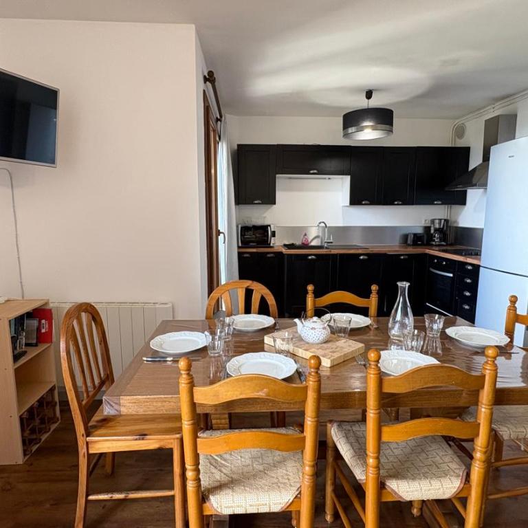 Confortable appartement familial, vue, baignoire - Appartement - 6