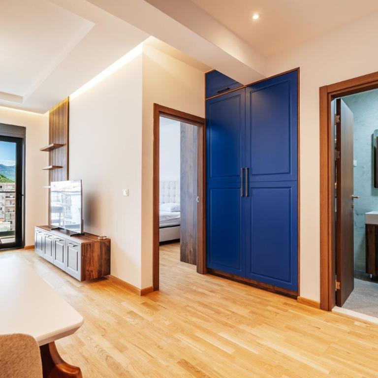 Central Apartments Budva - Apartman sa Balkonom - 10