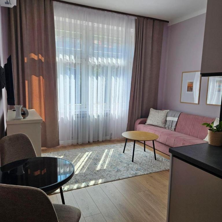 The Dozo - Studio Modern, Central and Newly Renovated - Studio Apartment with Queen Bed - 6