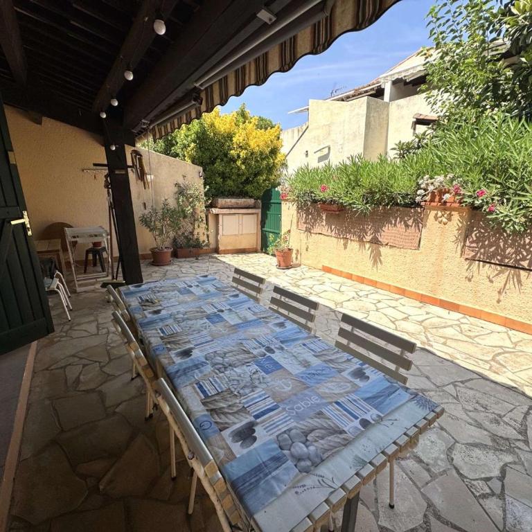 Villa mitoyenne T3 avec piscine et parking - FR-1-607-49 - Maison de Vacances - 21