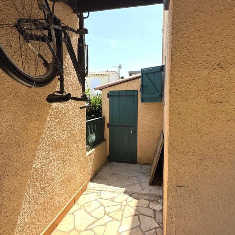 Villa mitoyenne T3 avec piscine et parking - FR-1-607-49 - Maison de Vacances - 22