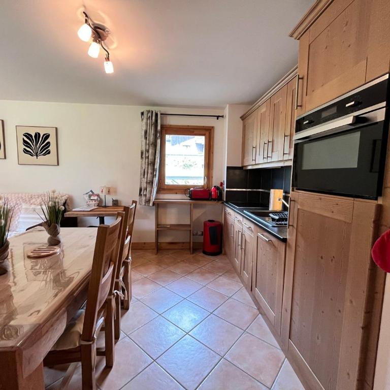 Appartement de standing avec piscine, proche des pistes - FR-1-624-38 - Apartment (6 Adults) - 8