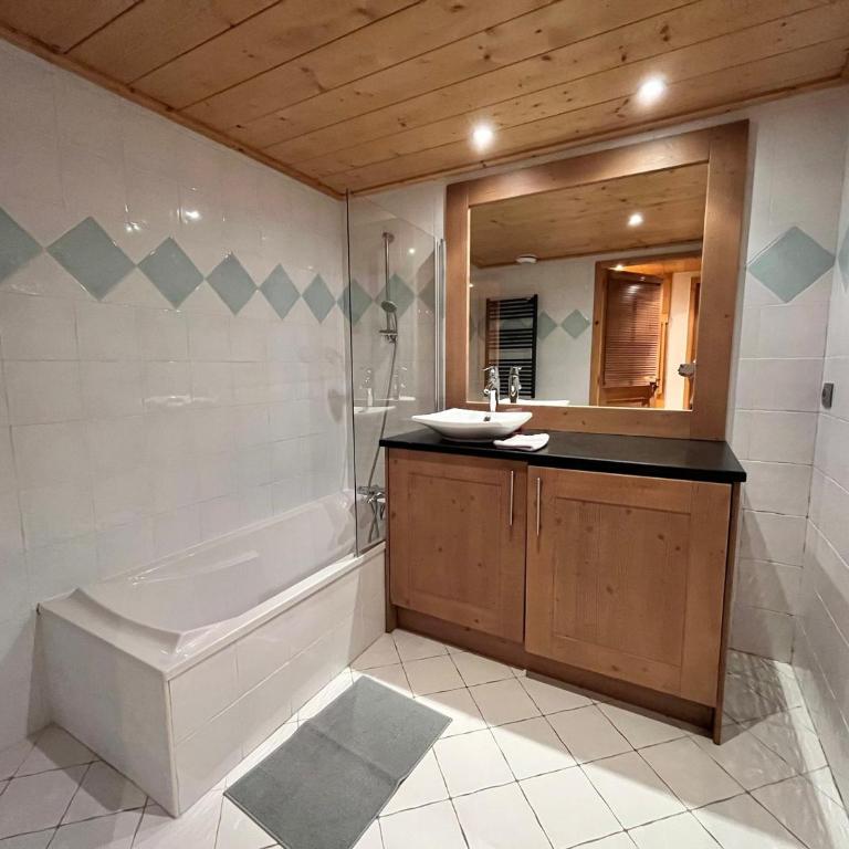 Appartement de standing avec piscine, proche des pistes - FR-1-624-38 - Apartment (6 Adults) - 18