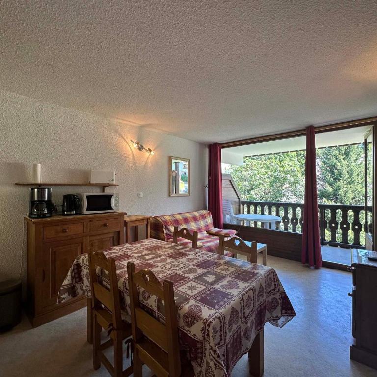 Charmant appartement 6 pers, balcon avec vue montagne, confort moderne, non-fumeur - Appartement 1 Chambre - 10