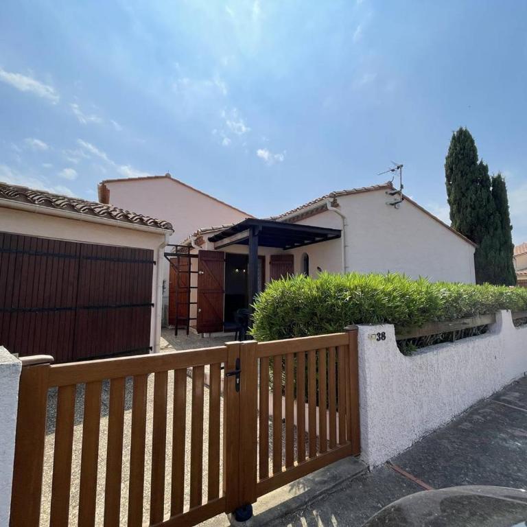 Villa 3 pièces climatisée avec jardin, proche plage, piscine, parking, et animaux autorisés - Saint Cyprien - FR-1-106-32 - Villa - 26