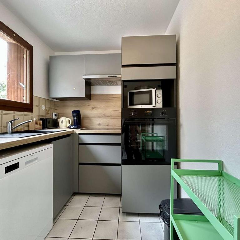 Appartement fonctionnel 2 pièces avec parking, centre Briançon - FR-1-330C-60 - Appartement (6 Adultes) - 18