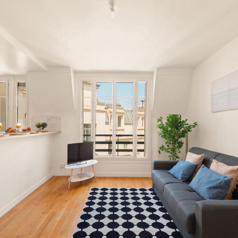 BnBNova - Eiffel Tower & Champ de Mars - Sleeps 4 - Appartement - 1