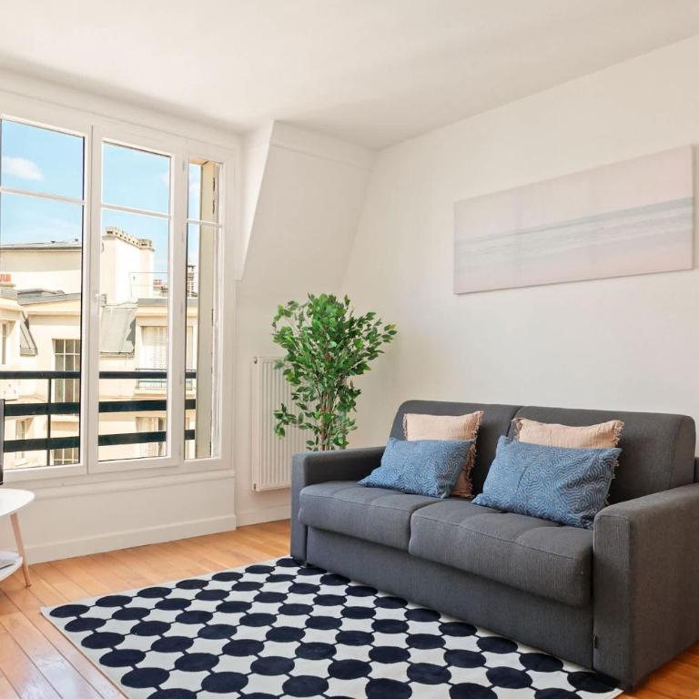BnBNova - Eiffel Tower & Champ de Mars - Sleeps 4 - Appartement - 7