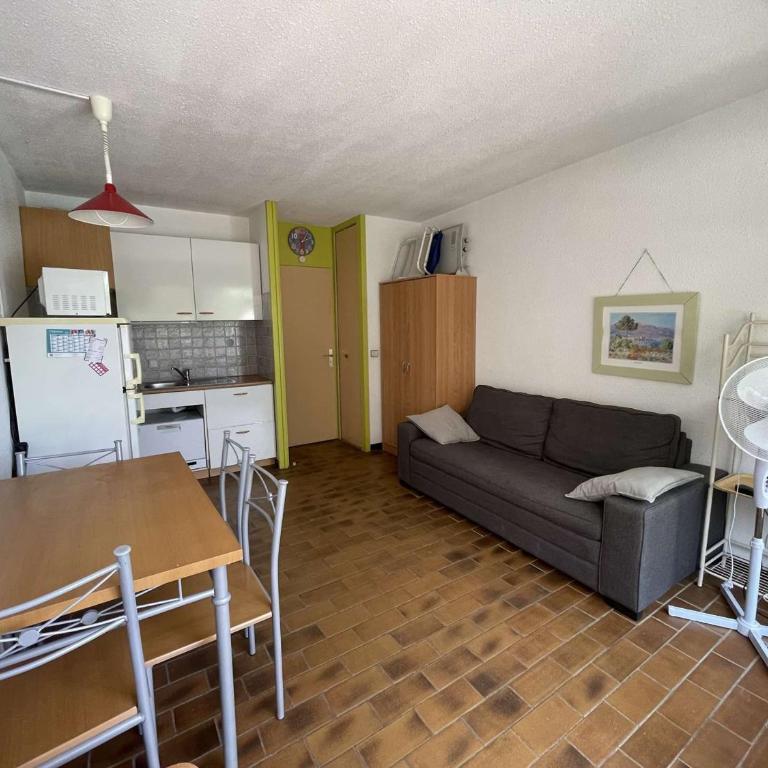 Studio Cabine avec Piscine, Parking Privé, Proche Plage - La Grande Motte - FR-1-328-179 - Studio - 2
