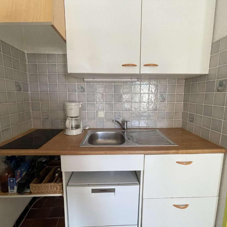 Studio Cabine avec Piscine, Parking Privé, Proche Plage - La Grande Motte - FR-1-328-179 - Studio - 8