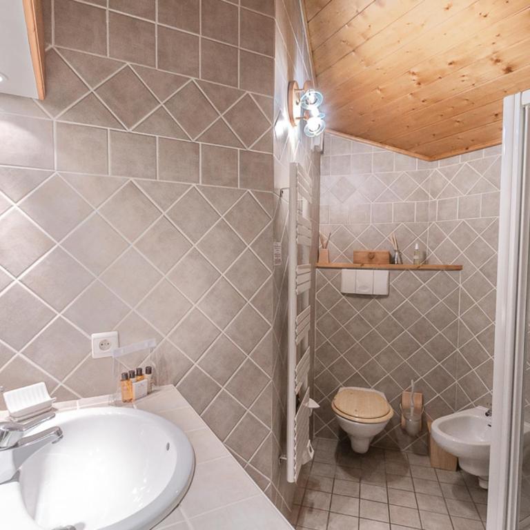 Bel appartement duplex pour 8, proche pistes à Chamonix avec wifi et parking - FR-1-343-188 - Apartment - 13