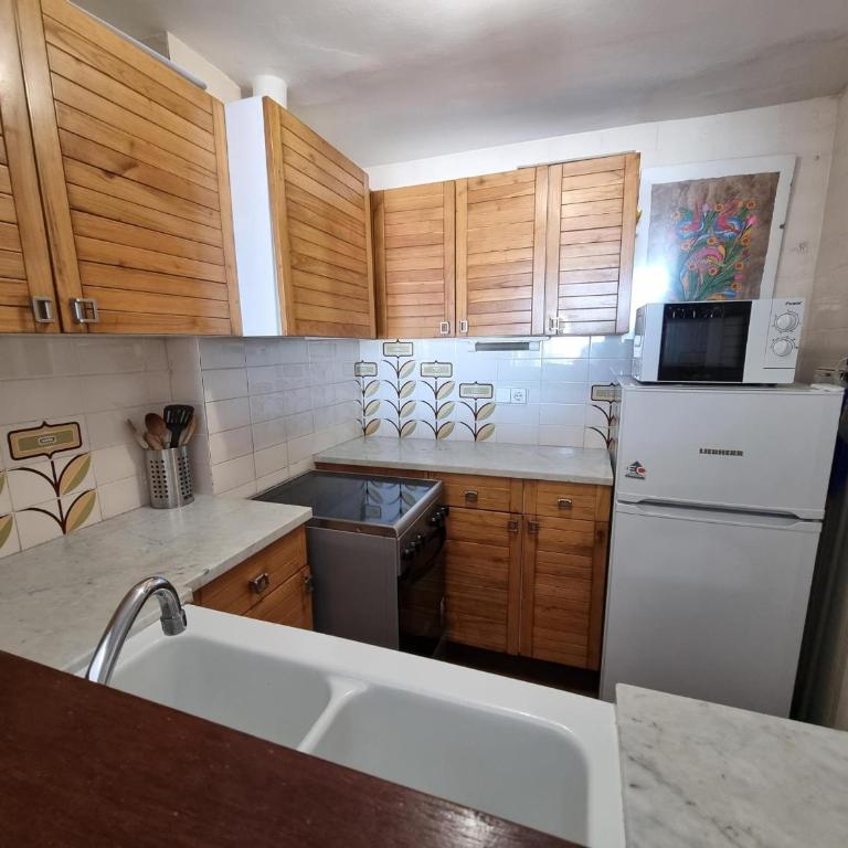 Apartamento acogedor en L'Escala con terraza cerca de la playa - HISP-236-156 - Apartment - 12