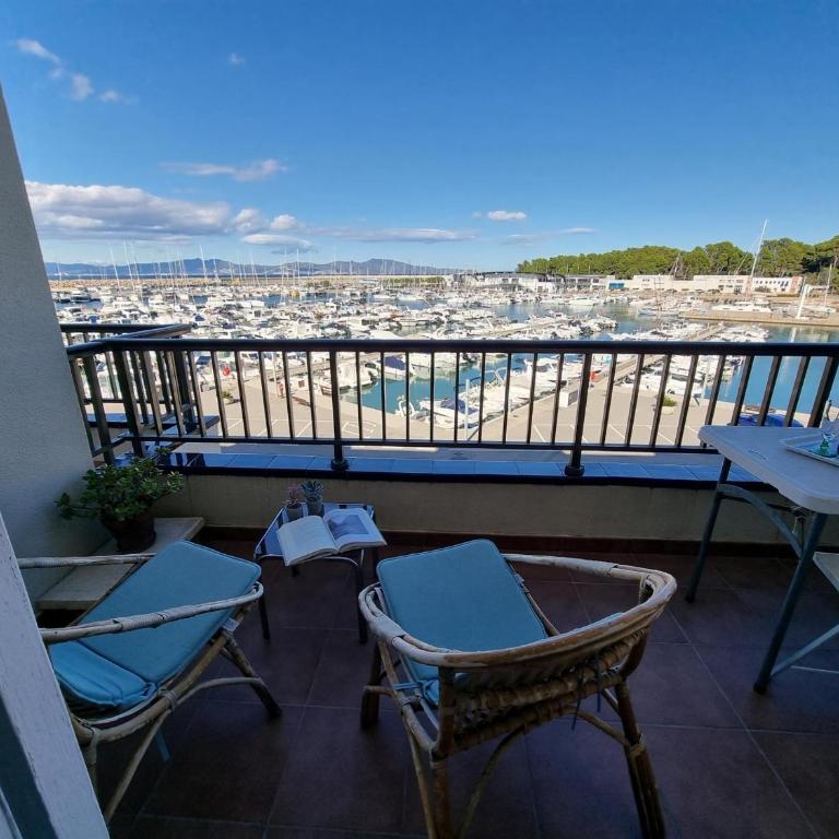 Apartamento acogedor en L'Escala con terraza cerca de la playa - HISP-236-156 - Apartment - 15