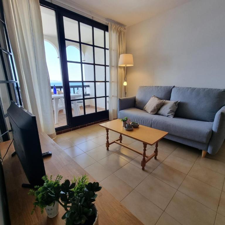 Apartamento acogedor con terraza y piscina a 50m de la playa - HISP-236-123 - Apartment - 8
