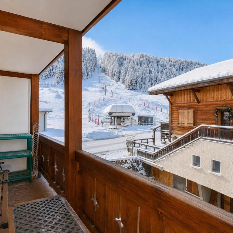 Appartement cosy 4 personnes avec WIFI et parking au pied des pistes - FR-1-505-5 - Appartement - 4