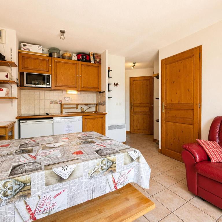 Appartement cosy 4 personnes avec WIFI et parking au pied des pistes - FR-1-505-5 - Appartement - 1