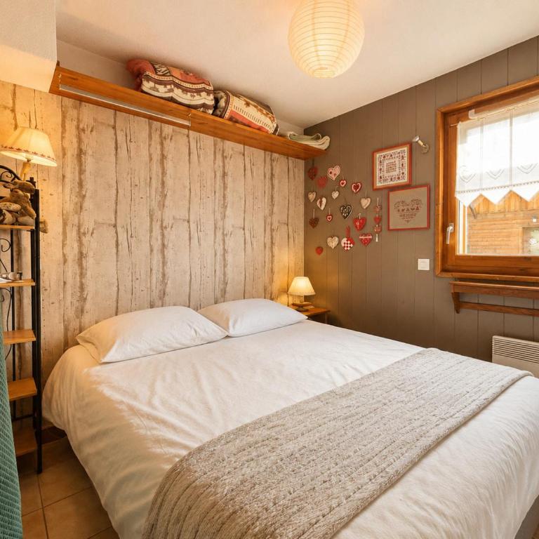 Appartement cosy 4 personnes avec WIFI et parking au pied des pistes - FR-1-505-5 - Appartement - 13