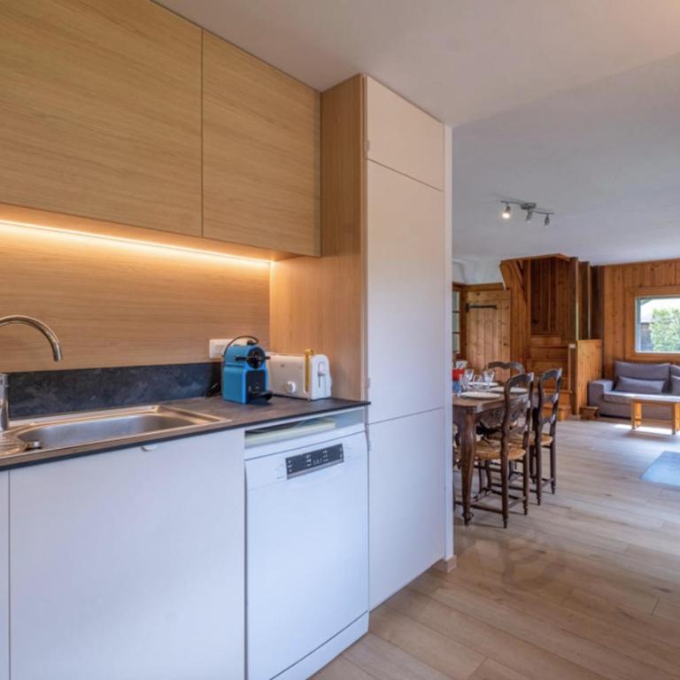 Family home with a garden overlooking Mont Blanc - Chalet - 2