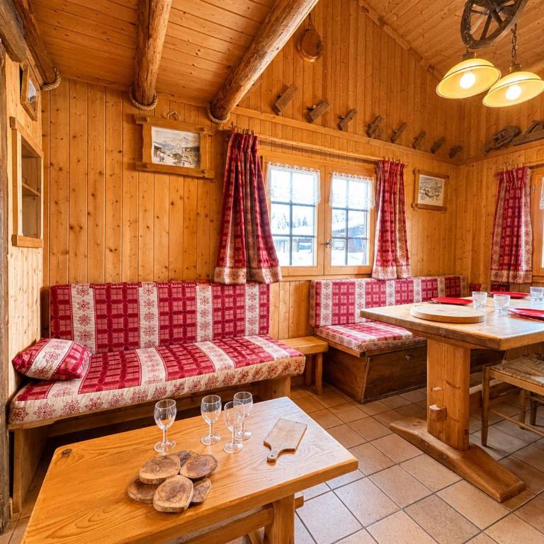 Chalet savoyard cosy au cœur du village, proche des pistes - Appartement 2 Chambres - 7