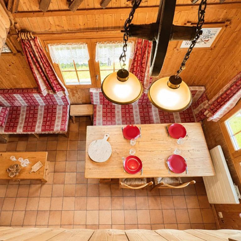 Chalet savoyard cosy au cœur du village, proche des pistes - Appartement 2 Chambres - 13