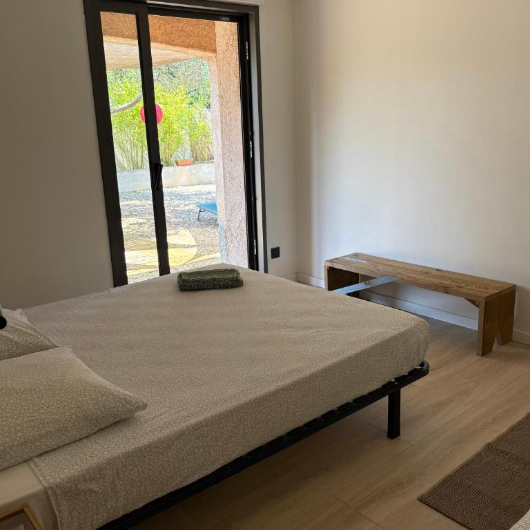 RDC dans maison "ilolil" a 1km plage de la Coudoulière - Apartment - Ground Floor - 16