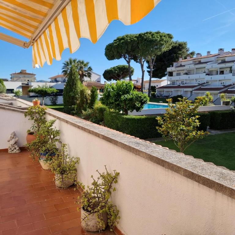 Apartamento de 3 habitaciones con terraza cerca de la playa - HISP-236-75 - Apartment - 10